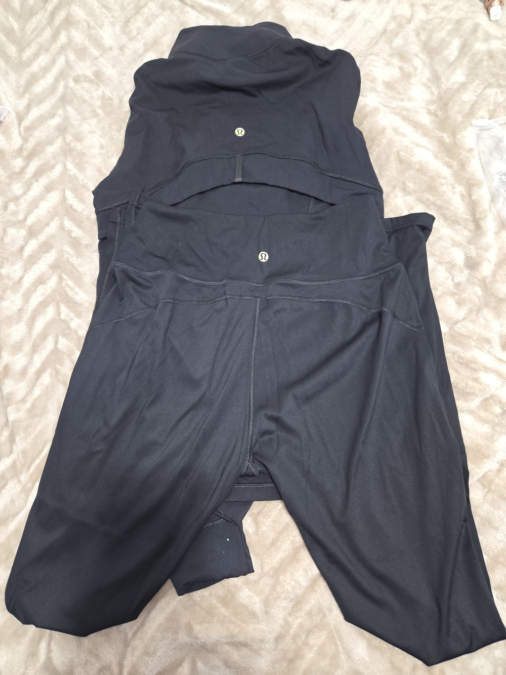 Women's Black Active Zip Jacket and Leggings Set Size 10 - Picture 2 of 2